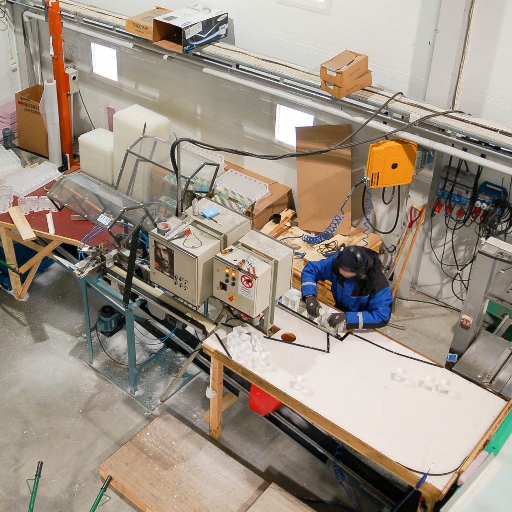 Eisfabrik am Icehotel in Jukkasjärvi