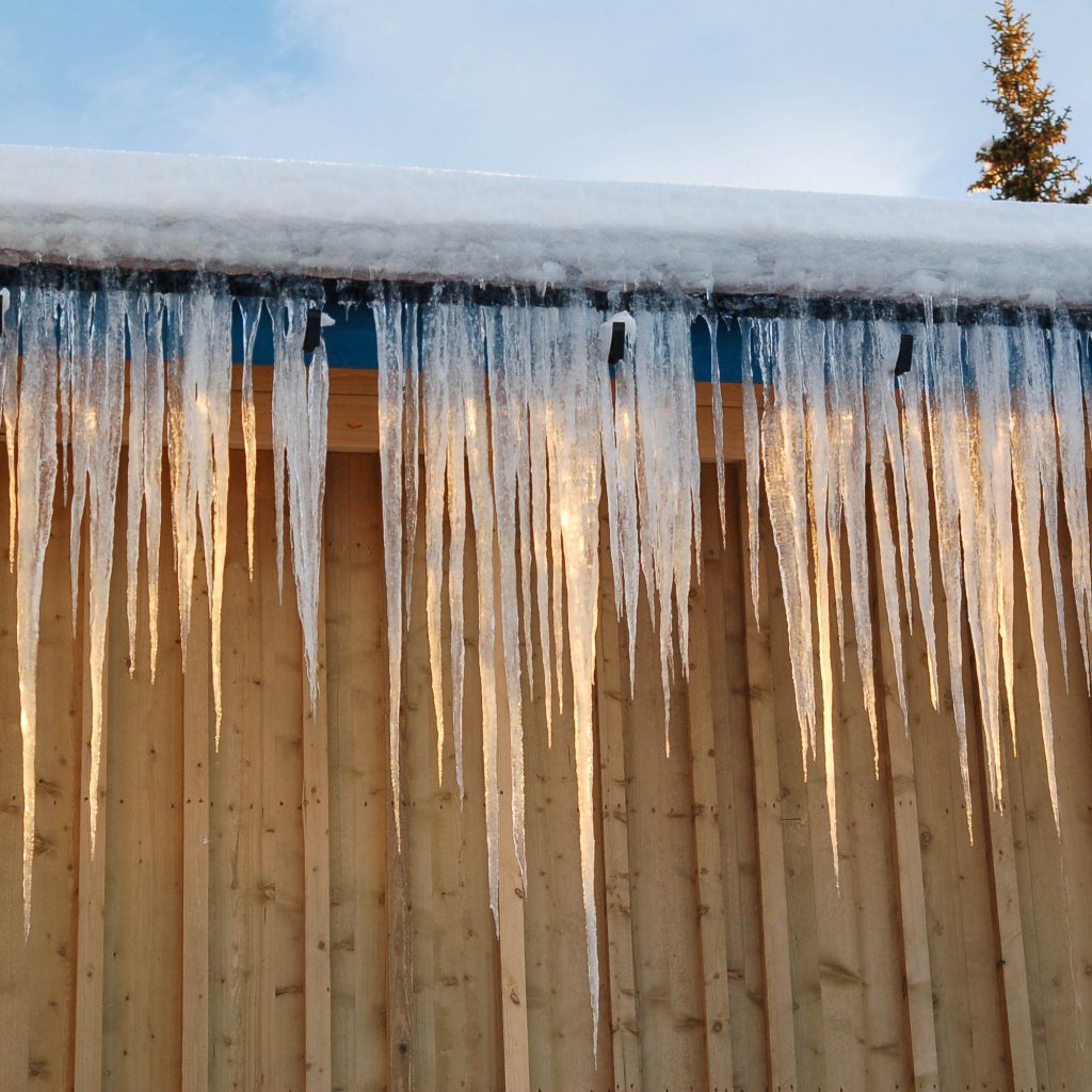 Eiszapfen in Jukkasjärvi
